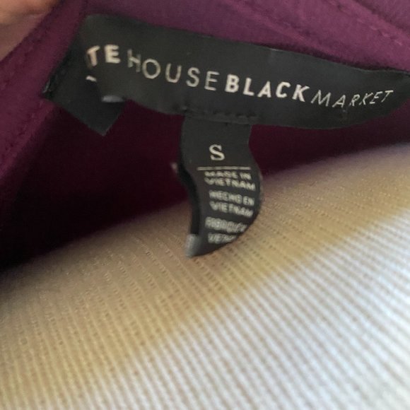 White House Black Market V-Neck Stretch Short Ruffled Flounce Sleeve Dress Plum - Picture 6 of 6